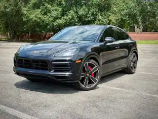 2022 Porsche Cayenne GTS's photo