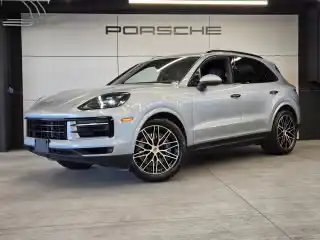 2024 Porsche Cayenne Base's photo