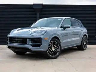 2026 Porsche Cayenne Base photo 5