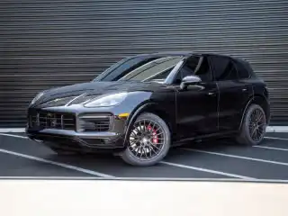 2023 Porsche Cayenne GTS's photo