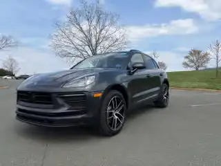 2026 Porsche Macan Base's photo