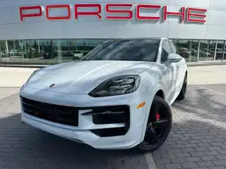 2026 Porsche Cayenne S's photo