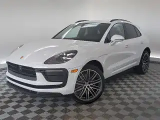 2026 Porsche Macan T's photo