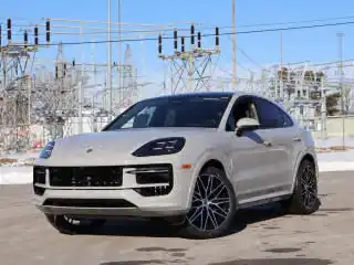 2026 Porsche Cayenne Base's photo