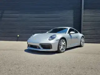 2022 Porsche 911 Carrera 4 Coupe's photo