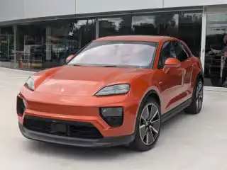 2024 Porsche Macan Macan 4 Electric's photo