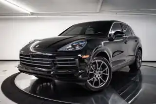 2019 Porsche Cayenne Base's photo