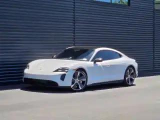 2021 Porsche Taycan Turbo's photo