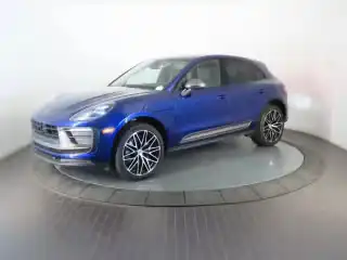 2024 Porsche Macan T's photo