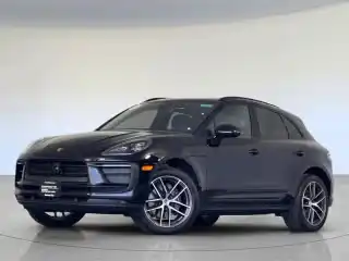 2026 Porsche Macan T's photo