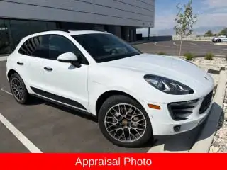 2017 Porsche Macan S's photo