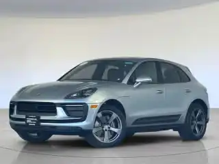 2026 Porsche Macan T's photo
