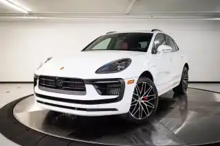 2023 Porsche Macan S's photo