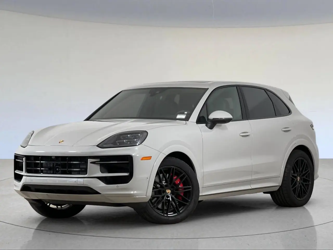 2026 Porsche Cayenne S photo 4