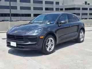 2022 Porsche Macan Base's photo