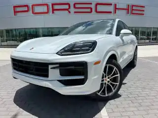 2026 Porsche Cayenne Base's photo
