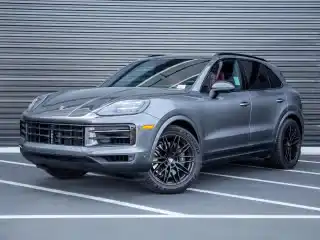 2026 Porsche Cayenne Base's photo