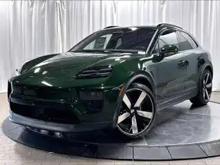 2026 Porsche Macan Macan 4 Electric's photo