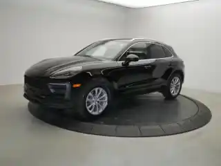 2024 Porsche Macan T's photo