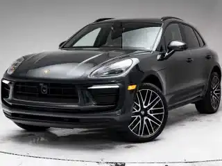 2026 Porsche Macan Base's photo