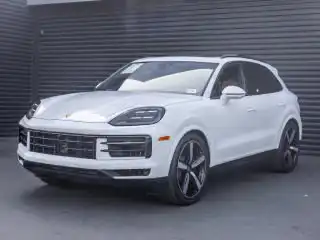 2026 Porsche Cayenne S's photo