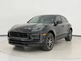 2025 Porsche Macan Base's photo