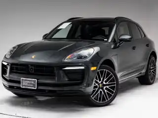 2026 Porsche Macan Base's photo