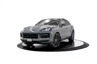 2025 Porsche Cayenne S E-Hybrid's photo