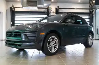 2025 Porsche Macan Base's photo