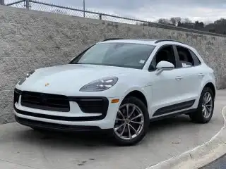 2024 Porsche Macan Base's photo