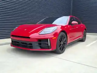 2026 Porsche Panamera 4's photo