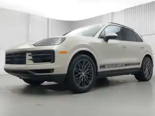2026 Porsche Cayenne Base's photo