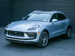 2026 Porsche Macan T's photo