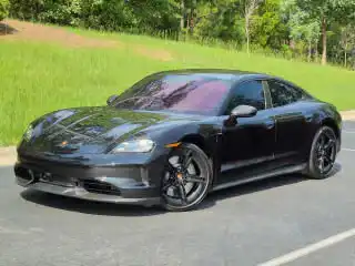 2026 Porsche Taycan GTS's photo