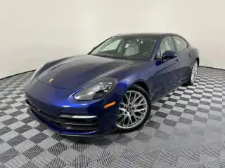 2022 Porsche Panamera 4's photo