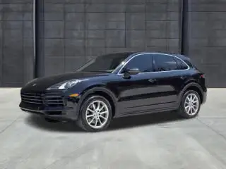 2019 Porsche Cayenne S photo 1