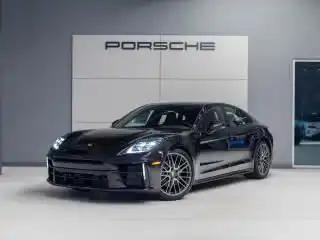 2026 Porsche Panamera 4's photo