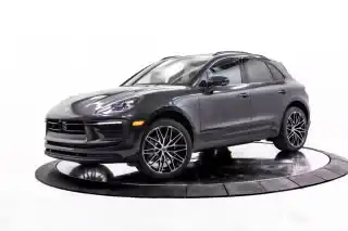 2026 Porsche Macan Base's photo