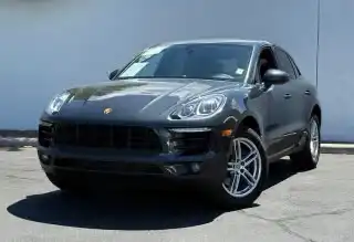 2017 Porsche Macan Base's photo