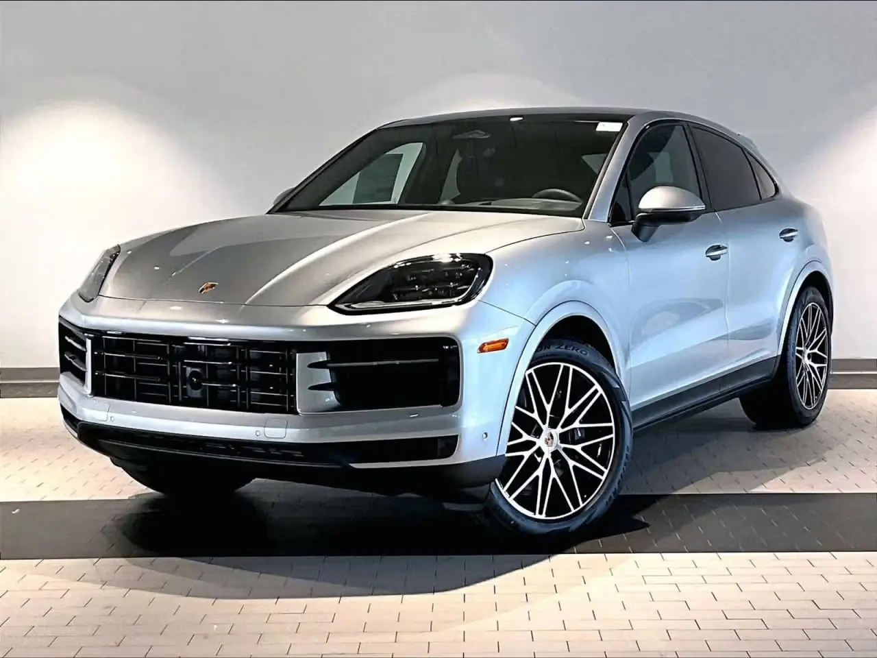 2026 Porsche Cayenne Base photo 4