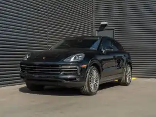2022 Porsche Cayenne Platinum Edition S's photo