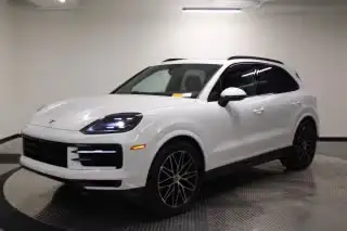 2025 Porsche Cayenne Base photo 1