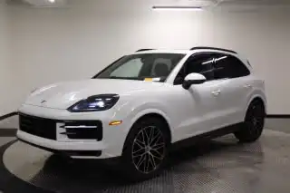 2025 Porsche Cayenne Base's photo