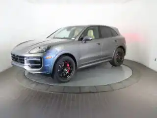 2026 Porsche Cayenne S's photo