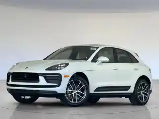 2026 Porsche Macan Base's photo