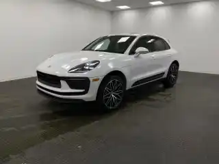 2026 Porsche Macan Base's photo