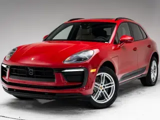 2026 Porsche Macan Base photo 5
