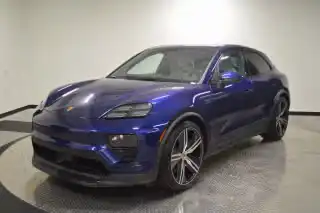 2025 Porsche Macan Macan 4S Electric's photo