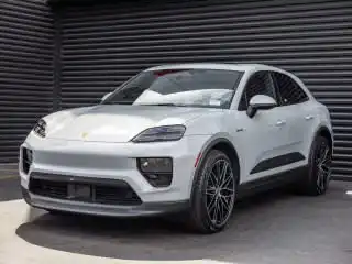 2026 Porsche Macan Macan Electric's photo