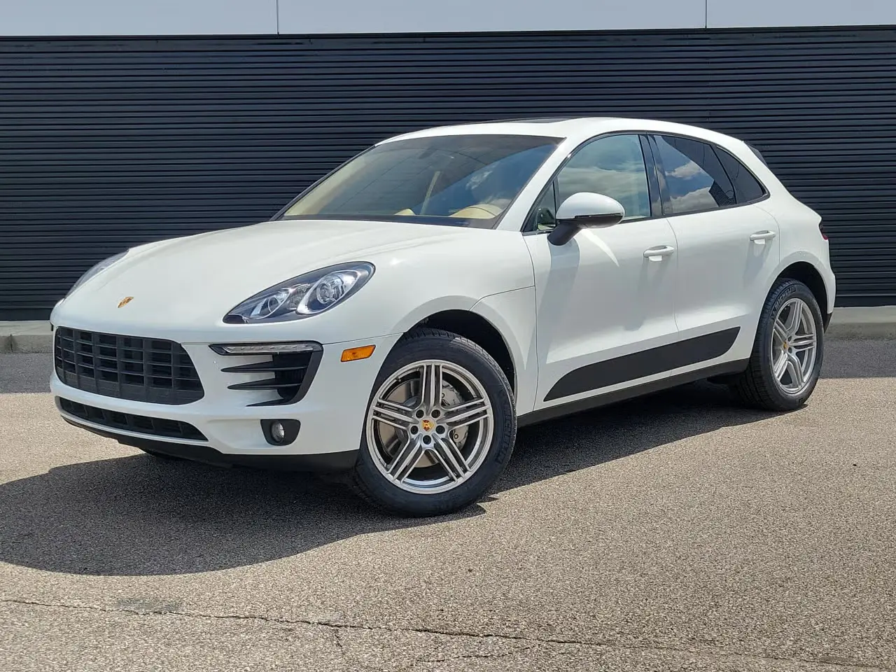2016 Porsche Macan S photo 4